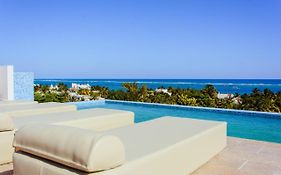 We Hotel Puerto Morelos